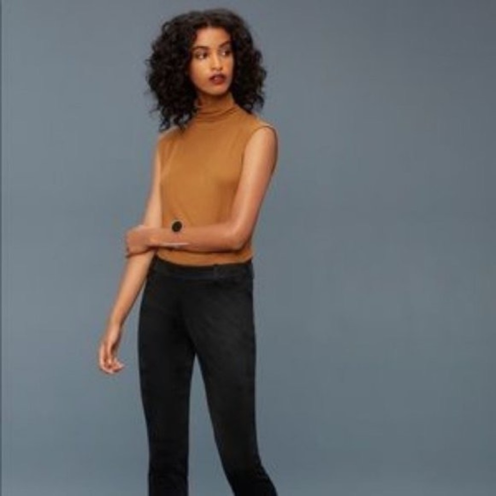 Babaton ribbed sleeveless mock neck
